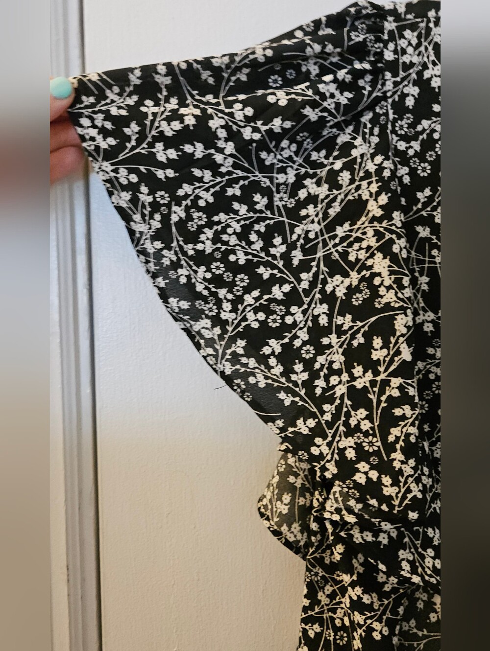 Max Studio Black and White Floral Midi Dress - Picture 3 of 5